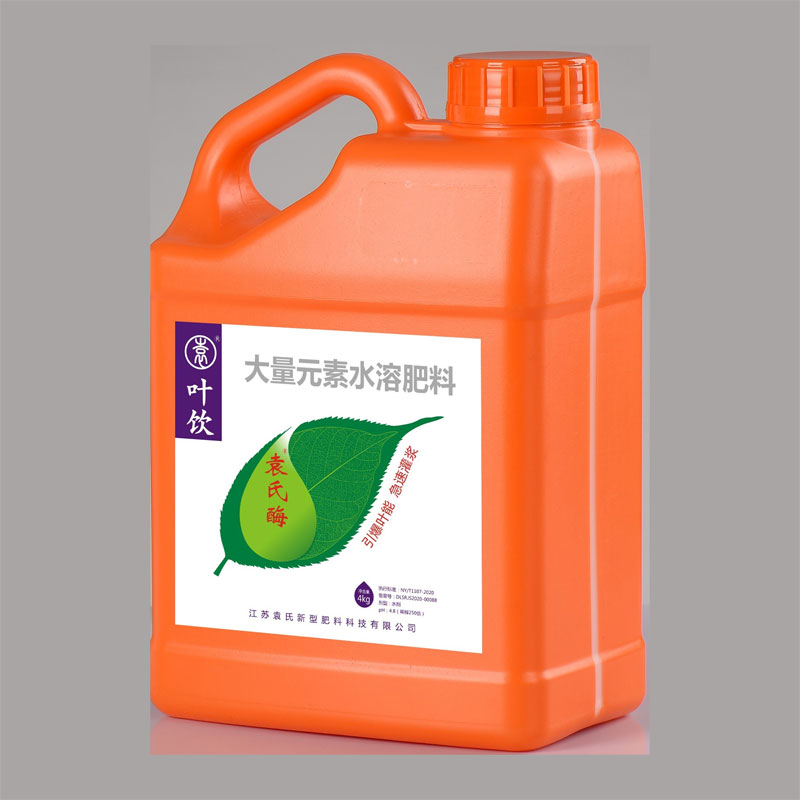 �~�